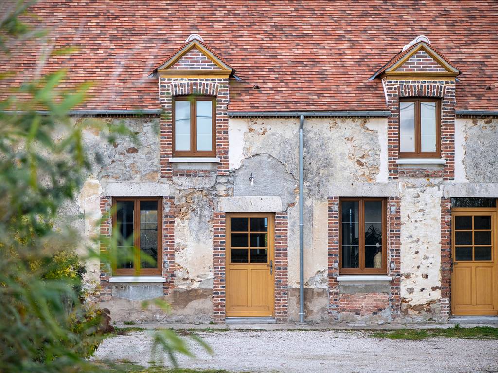 Ancienne passoire thermique : Maison en pierres de 1850 • 180 m2 • Loiret (45)